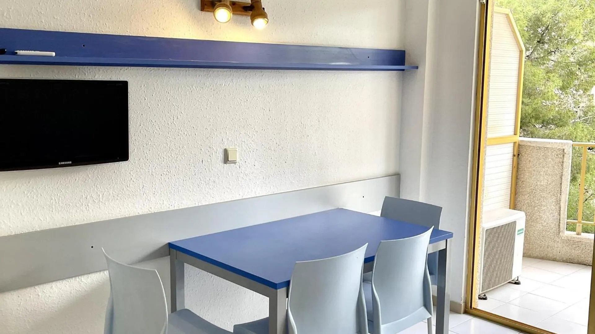 Appartamento Internacional 2 Climatizado Y Piscinas Salou Spagna